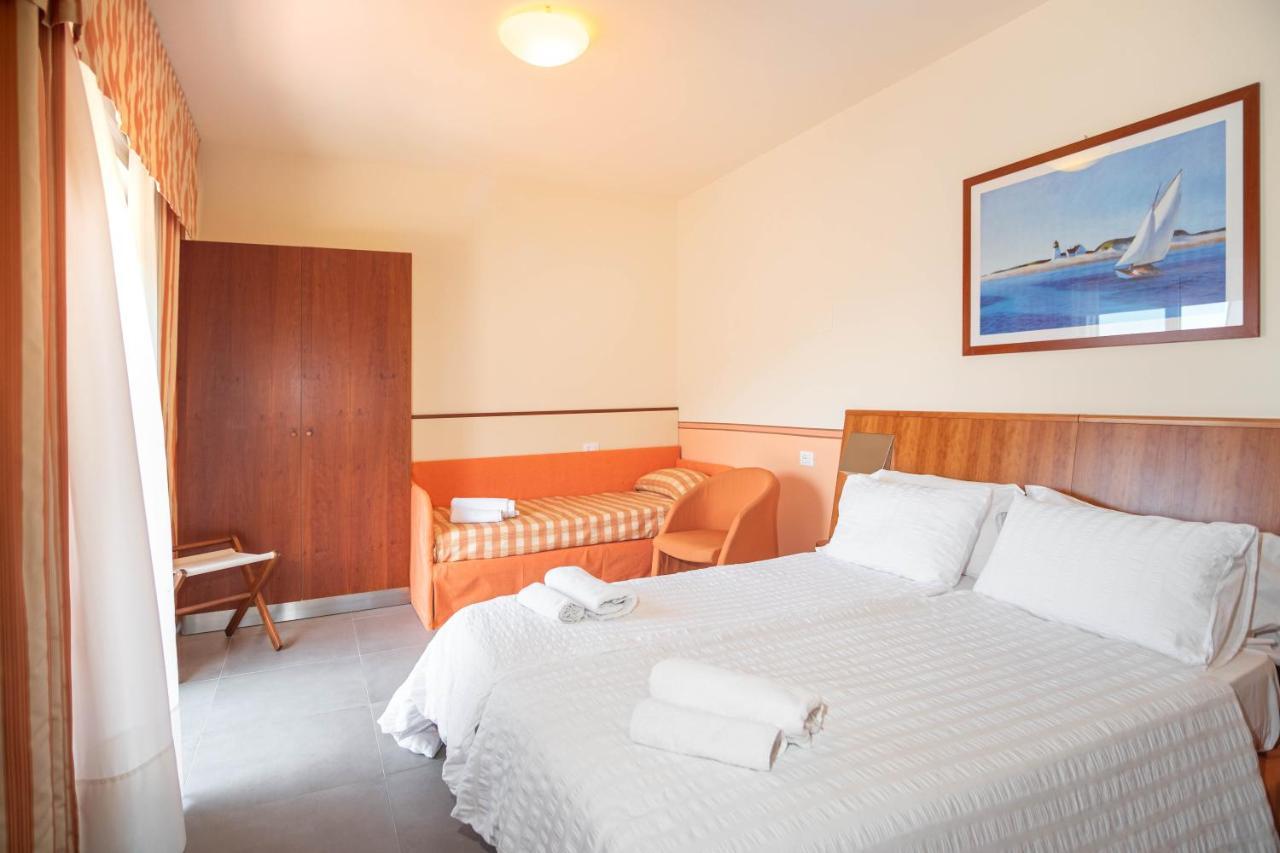 Hotel Romeo Torri Del Benaco Εξωτερικό φωτογραφία