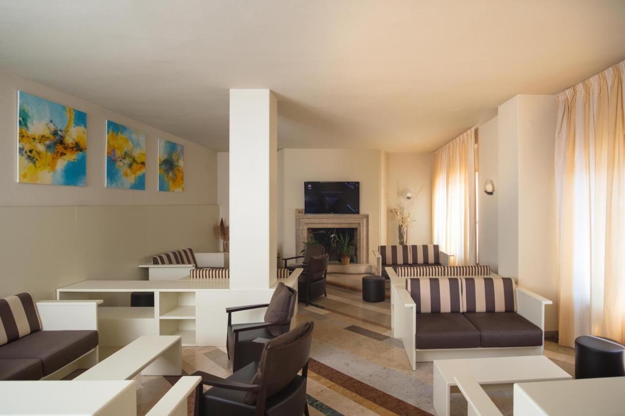 Hotel Romeo Torri Del Benaco Εξωτερικό φωτογραφία