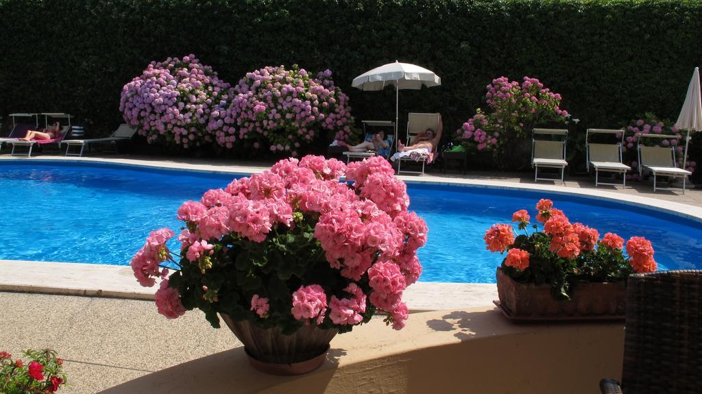 Hotel Romeo Torri Del Benaco Εξωτερικό φωτογραφία