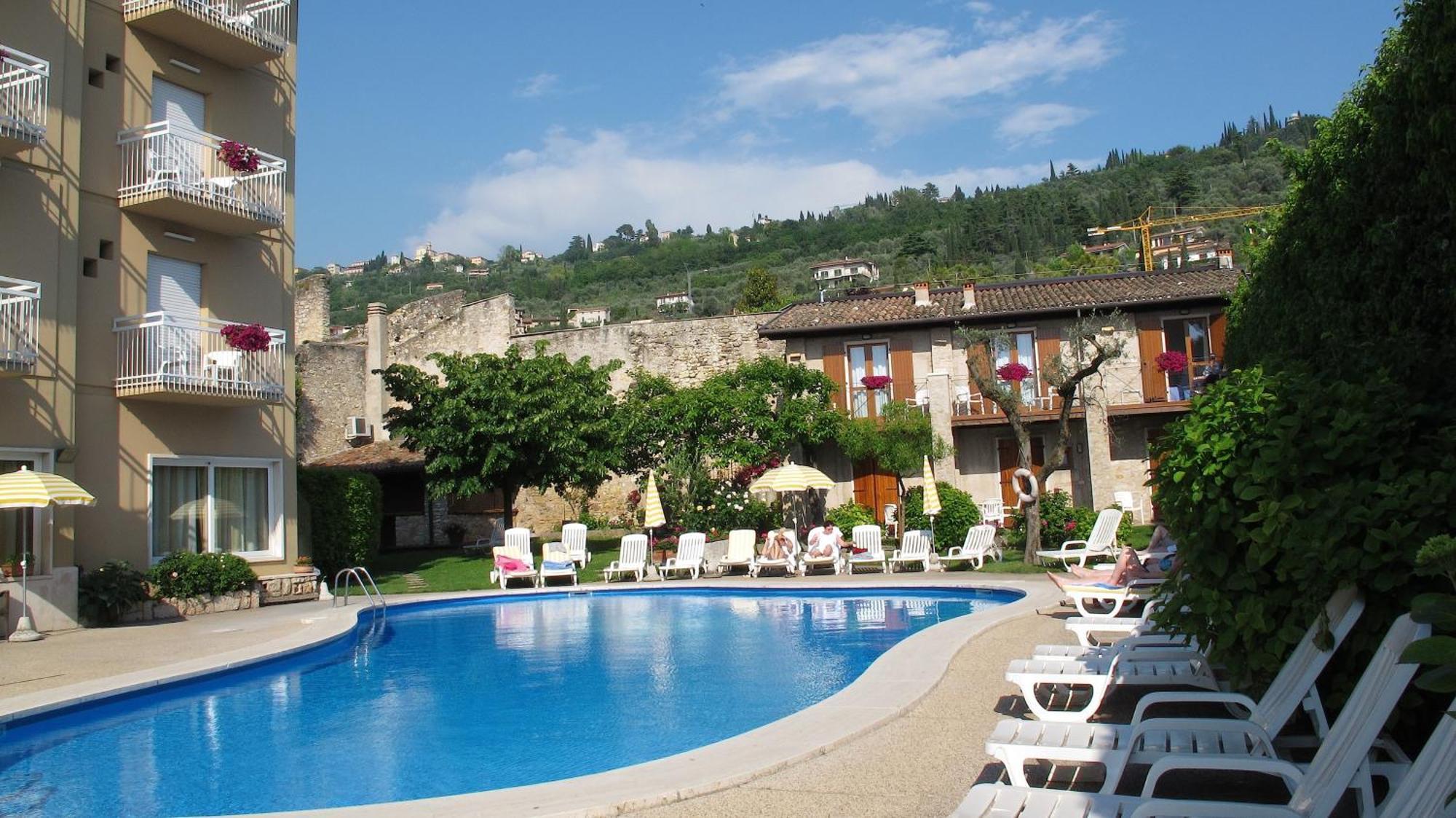 Hotel Romeo Torri Del Benaco Εξωτερικό φωτογραφία