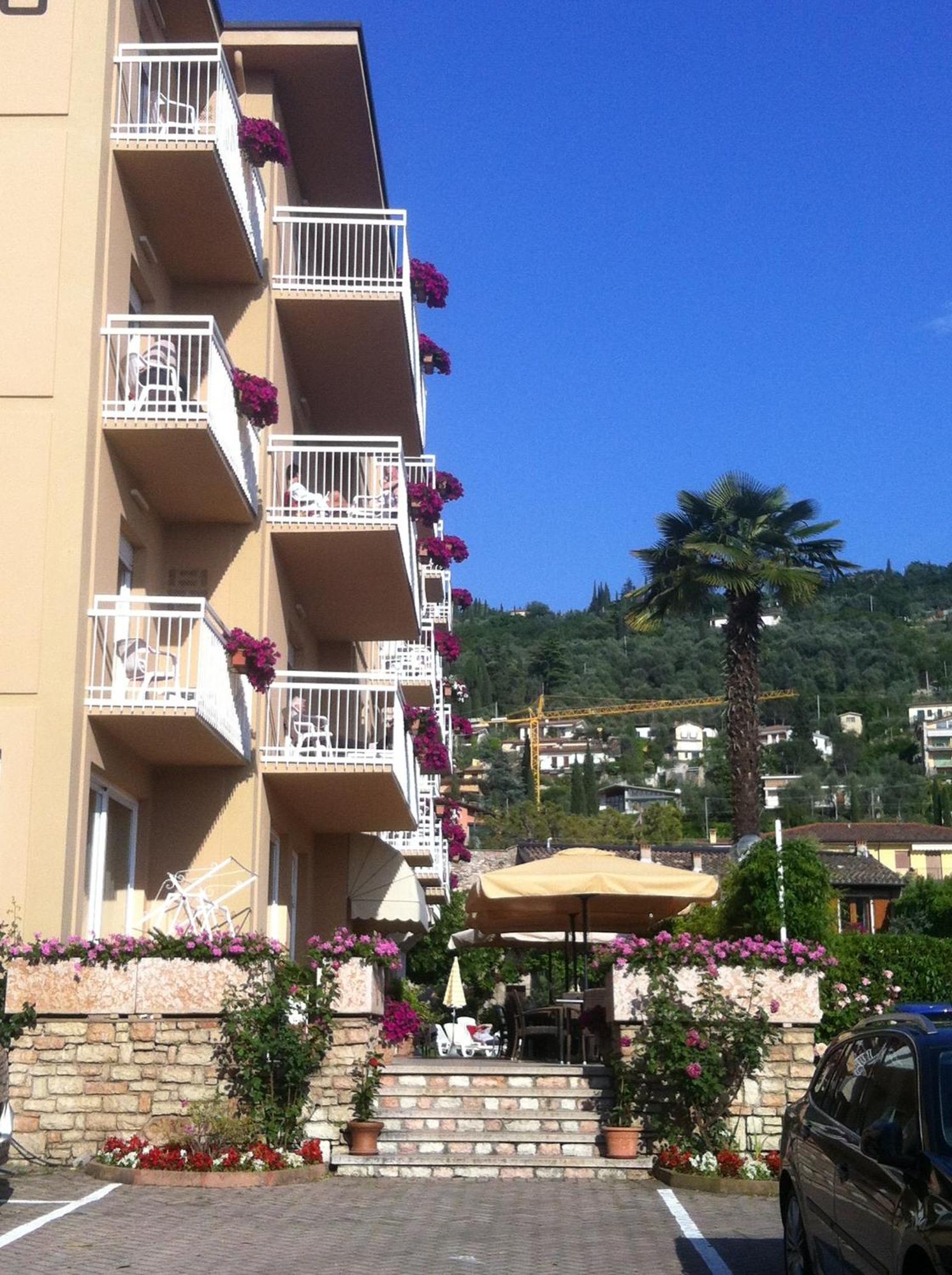 Hotel Romeo Torri Del Benaco Εξωτερικό φωτογραφία